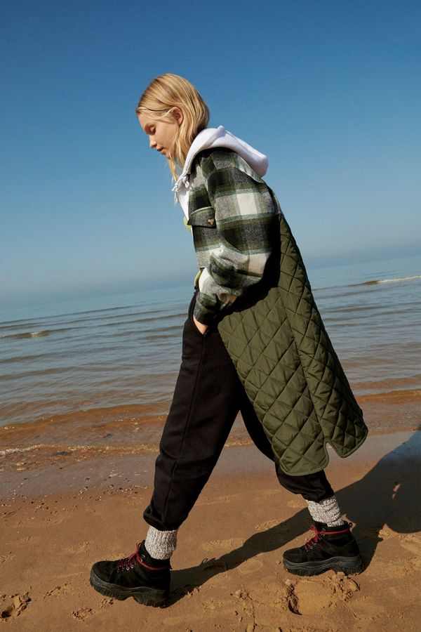 4.2 Womens Check Quilted Maxi Shacket - Khaki